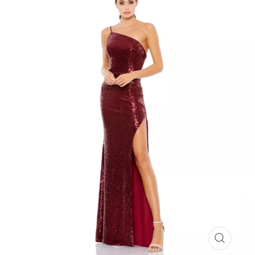 New Ieena for MacDuggal OPEN BACK ONE SHOULDER SEQUINED GOWN In Cranberry Sz 10